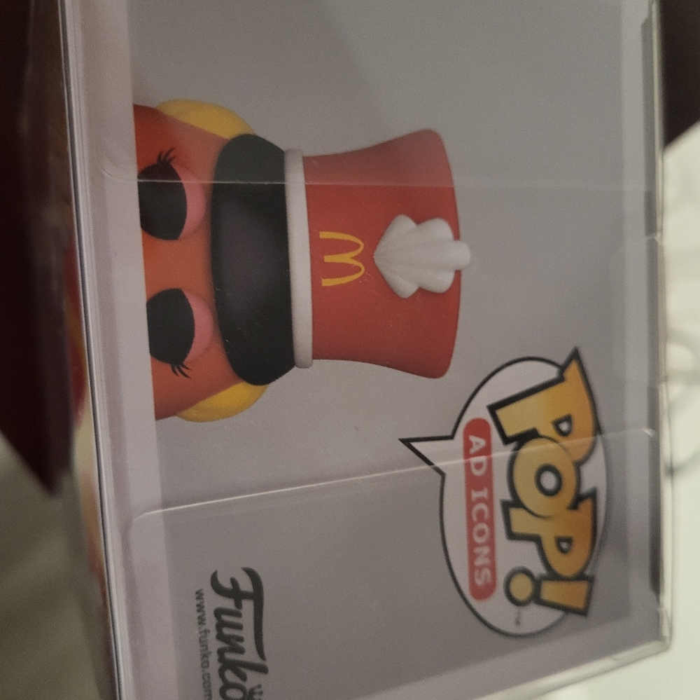 McDonald's Drummer McNugget Funko Pop - Picture 5 of 6